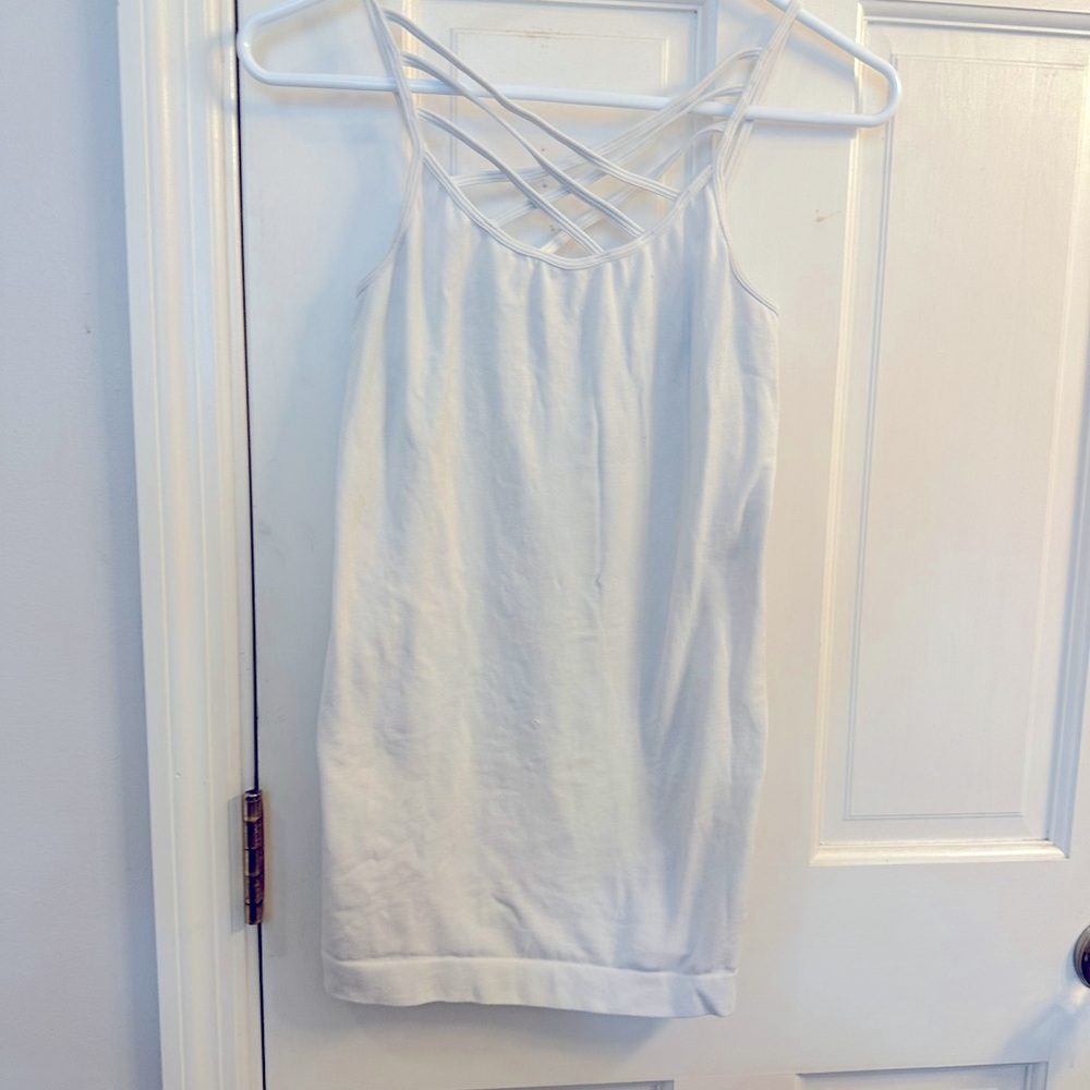 White - criss cross top - under shirt